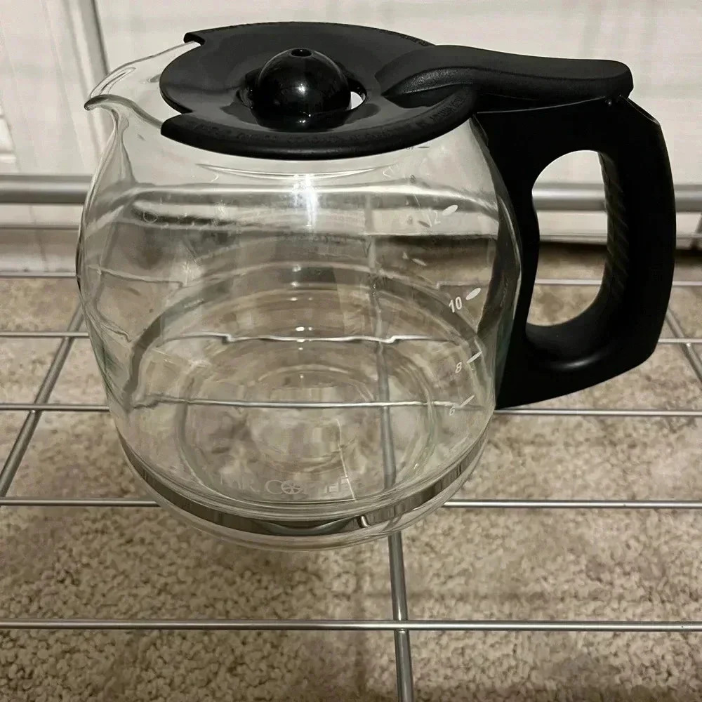 MR COFFEE 12 cup carafe